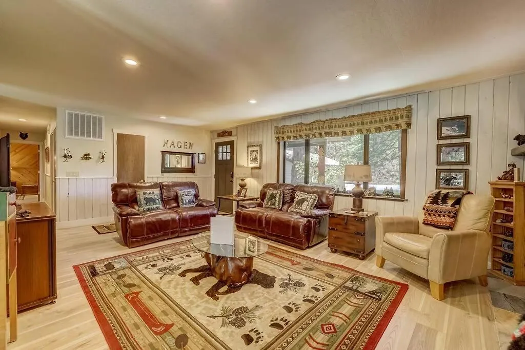 בית נופש הוילה סאות' לייק טאהו Bear Claw Trails - Dogs - Awesome Yard - Fire Pit